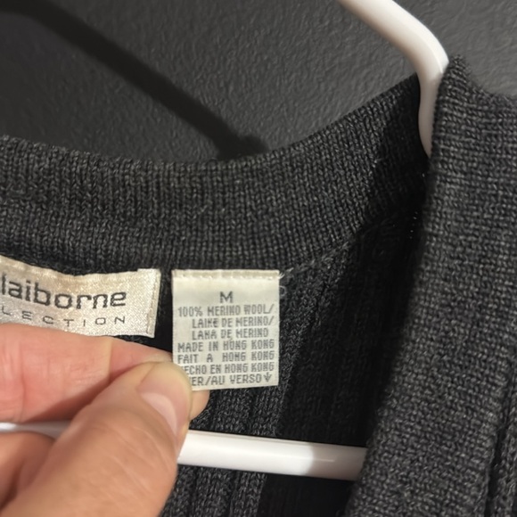 Liz Claiborne Collection Merino Wool Button Front Vest Winter Cozy Gray Size: M - Picture 4 of 5